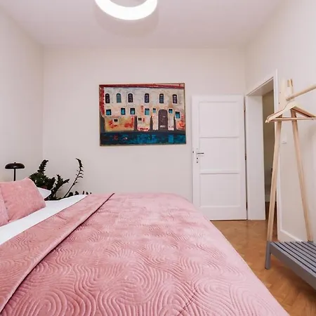 Charming Train Lines Apartament