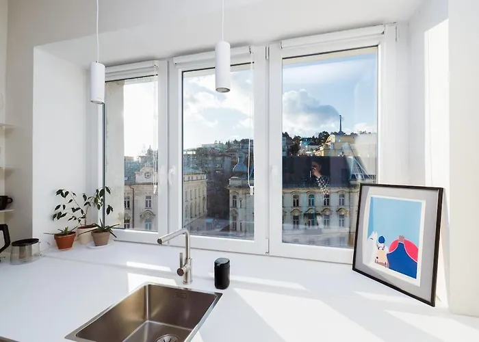 Charming Train Lines Apartament