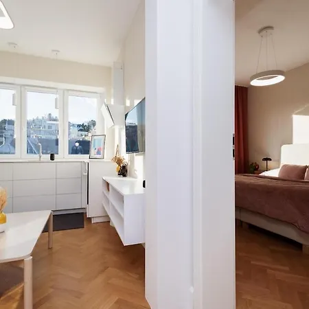 Apartment Charming Train Lines Bratislava