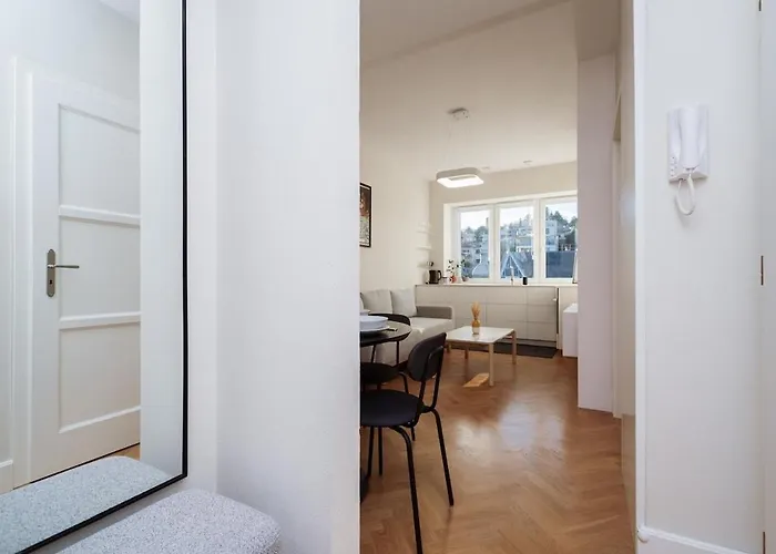 Charming Train Lines Appartement